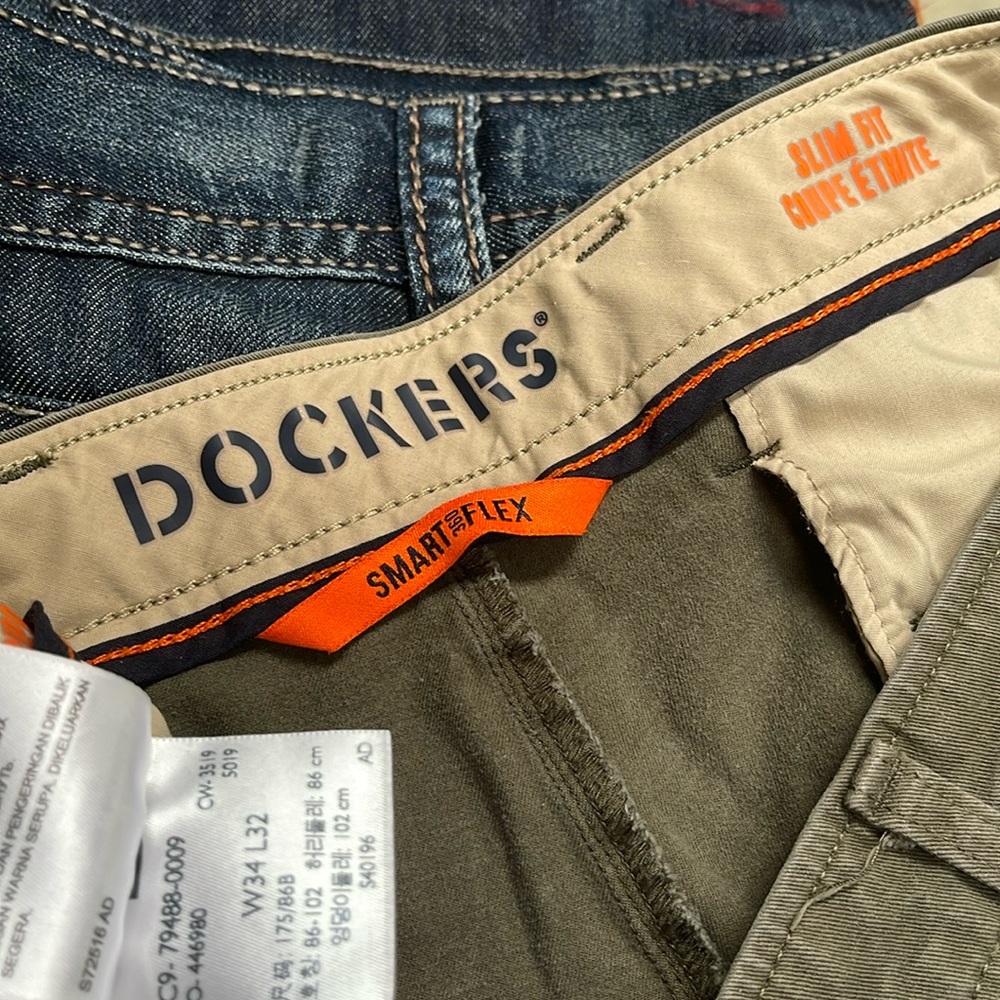Levi’s Dockers slim fit